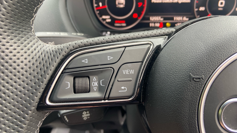 Audi Q2 35 TFSI Black Edition 5dr Petrol Estate